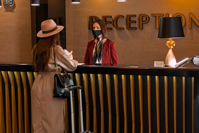 Tugas dan Tanggung Jawab Receptionist dalam Perusahaan