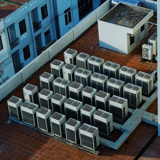 Perbedaan Chiller Air Cooled vs Water Cooled Praktis