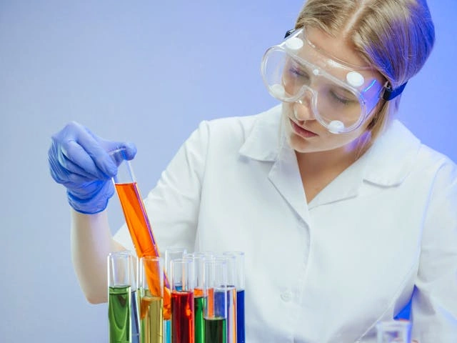 Manajemen Risiko dan Limbah Laboratorium Kimia